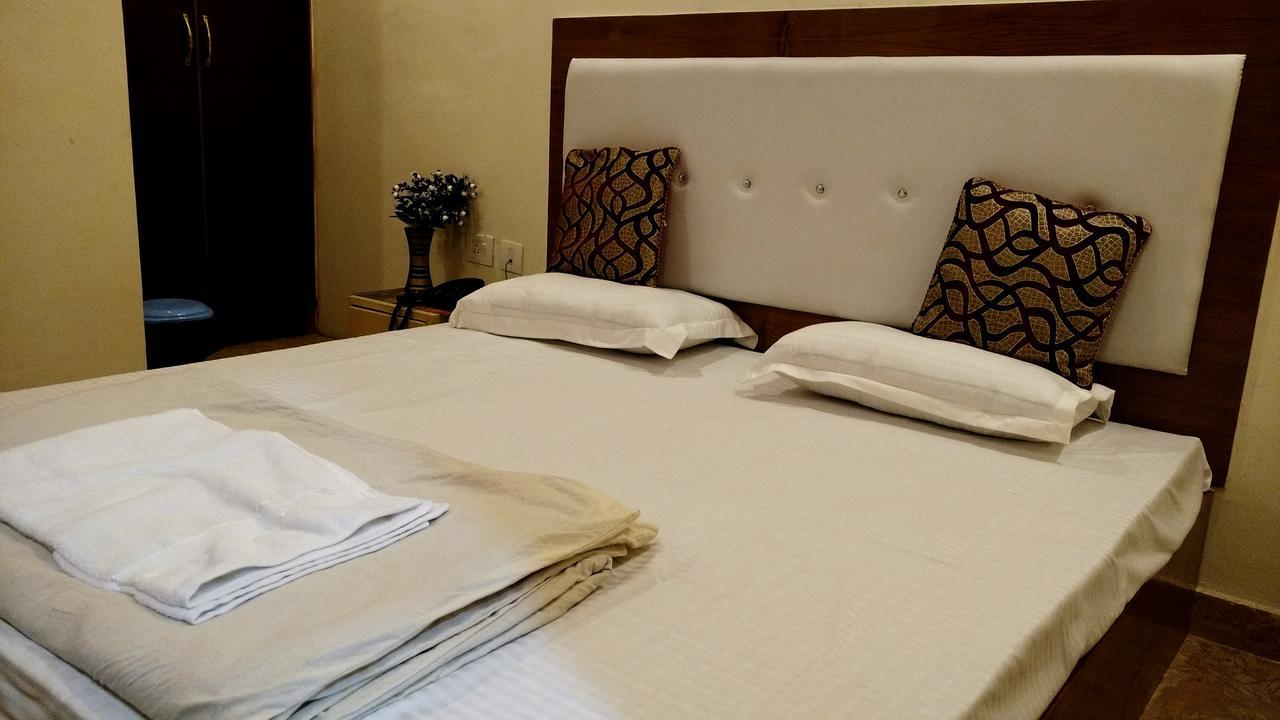 Hotel Rattans Regency Roorkee Extérieur photo